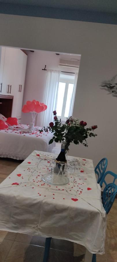 Iride Sul Lago 1 Via Principessa Jolanda 10-Piazza Del Molo Apartman Anguillara Sabazia Kültér fotó