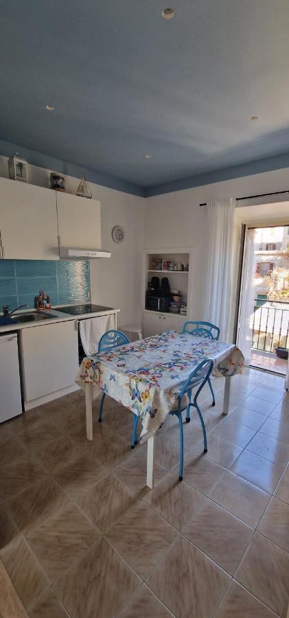 Iride Sul Lago 1 Via Principessa Jolanda 10-Piazza Del Molo Apartman Anguillara Sabazia Kültér fotó